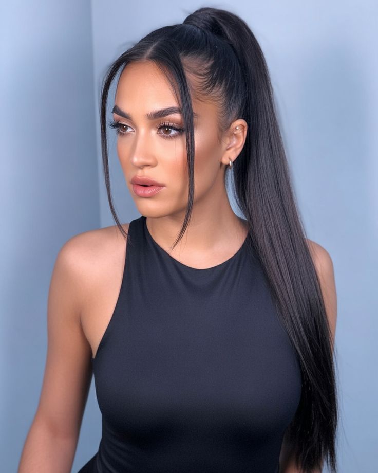 Clip-on ponytail with claw clip – natural human hair look