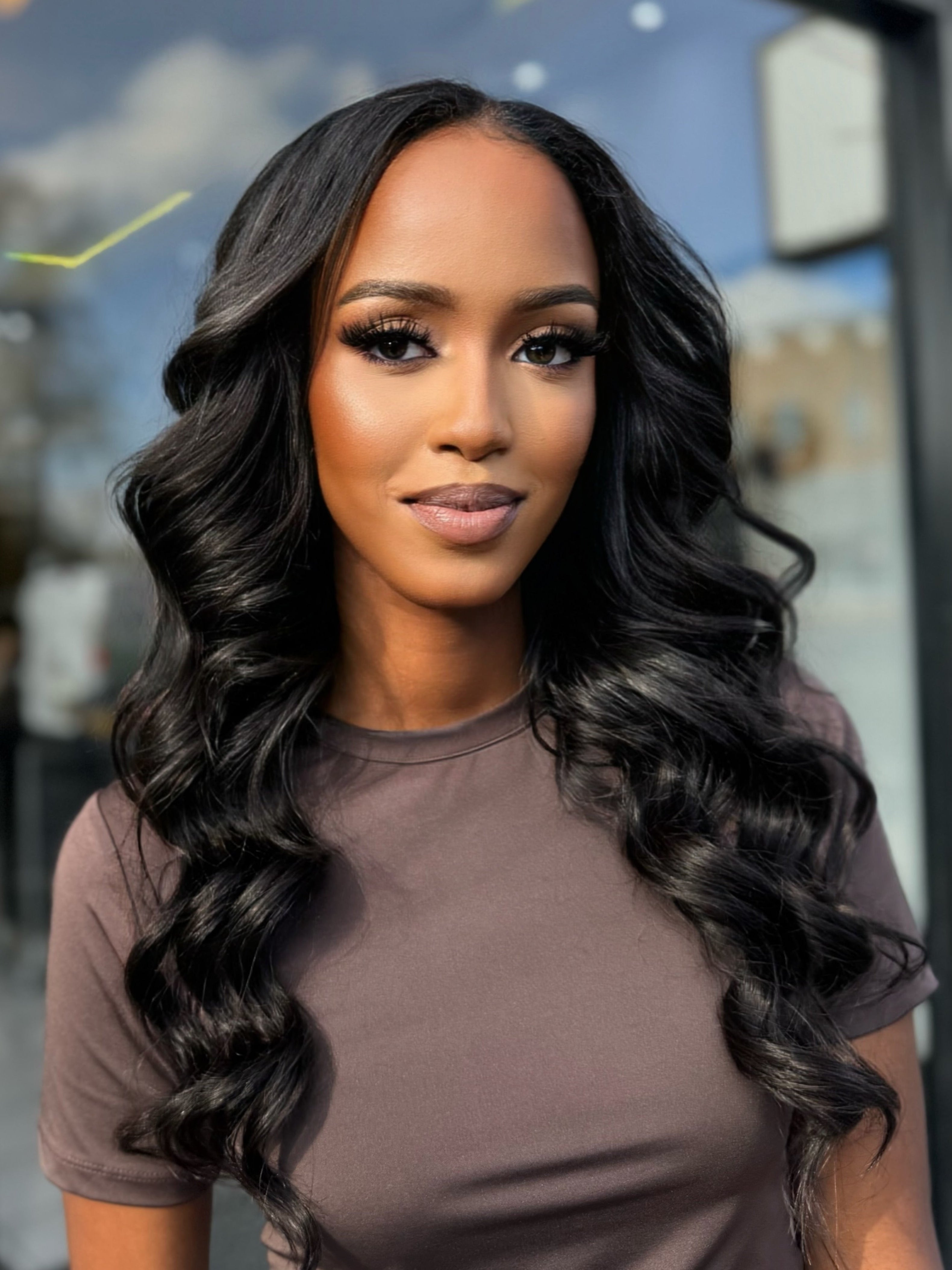 5x5 HD lace glueless closure wig – wavy human hair natural look
